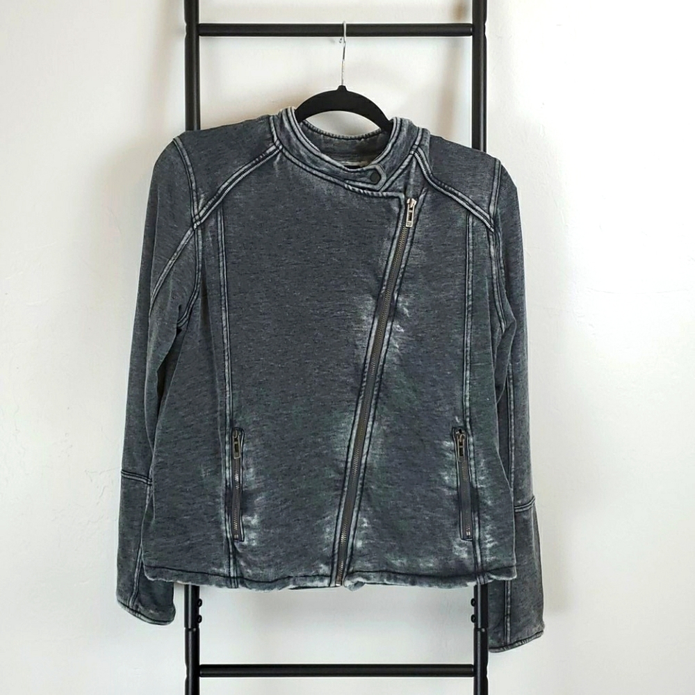 DKNY Jeans black jacket full zipper distressed women size M New